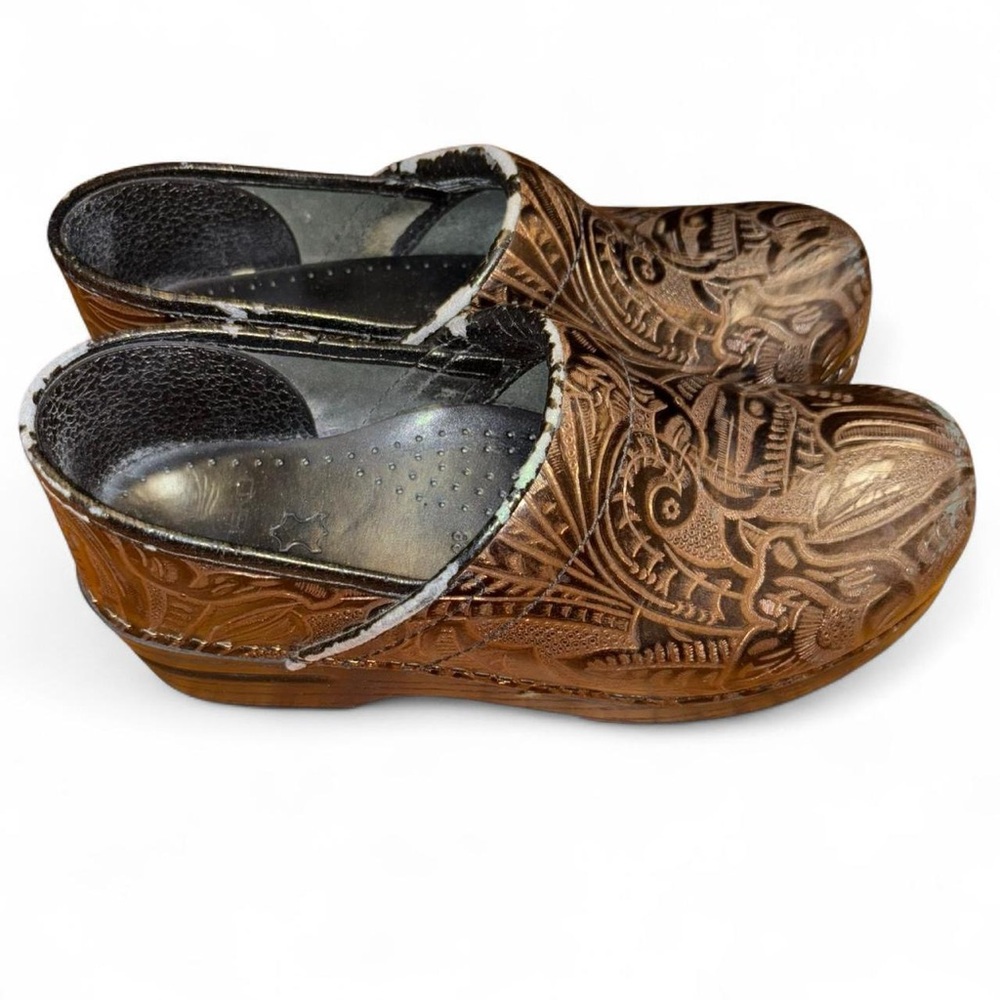Dansko Women's Brown Patterned Mules - image 3